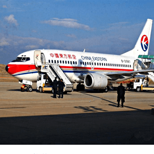 启阳航空空运航空快运业稳步发展的原因是什么？